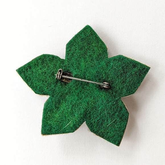 Vintage Handmade Inuit Real Fur Flower Brooch Made in Canada Indigenous Folk Art - Picture 8 of 12